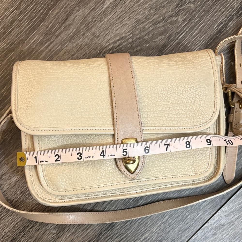 RARE Vintage Dooney & Bourke Beige Leather Shoulder Bag - Picture 3 of 6